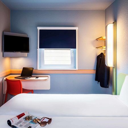 ibis budget London Barking Barking  Bagian luar foto