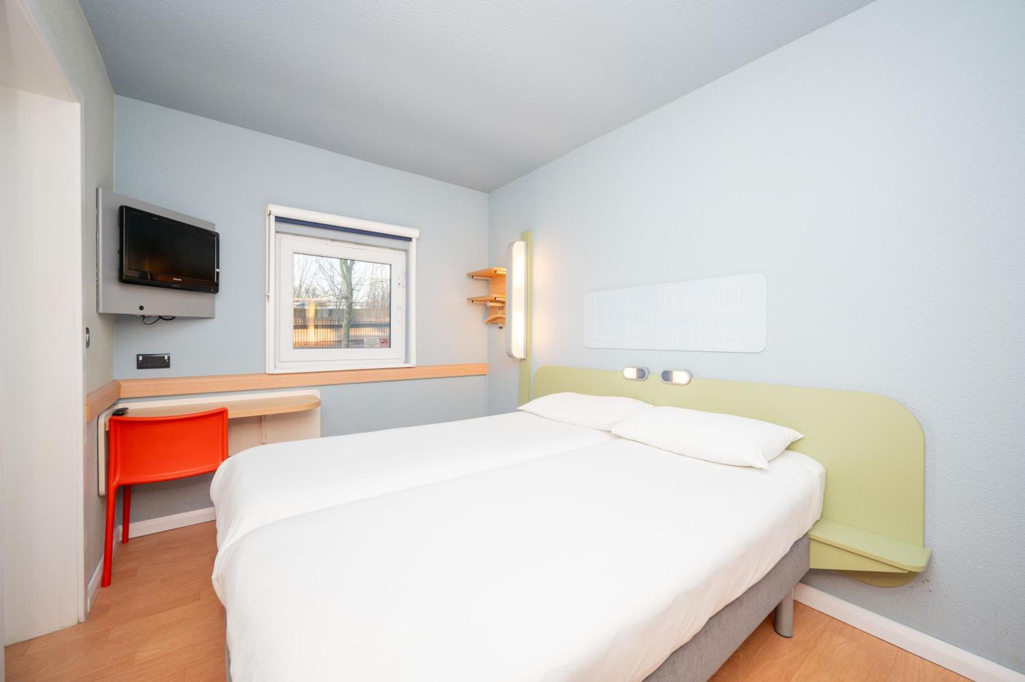ibis budget London Barking Barking  Bagian luar foto