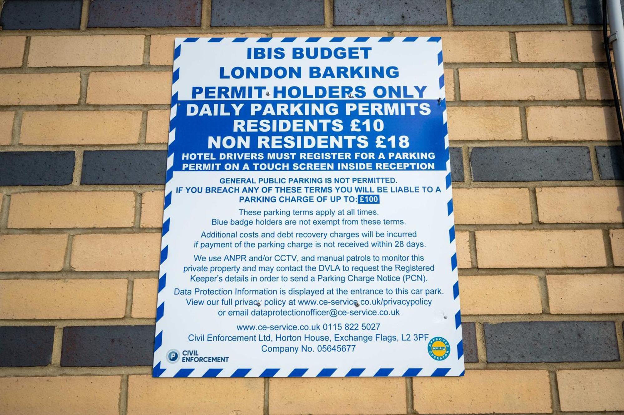 ibis budget London Barking Barking  Bagian luar foto