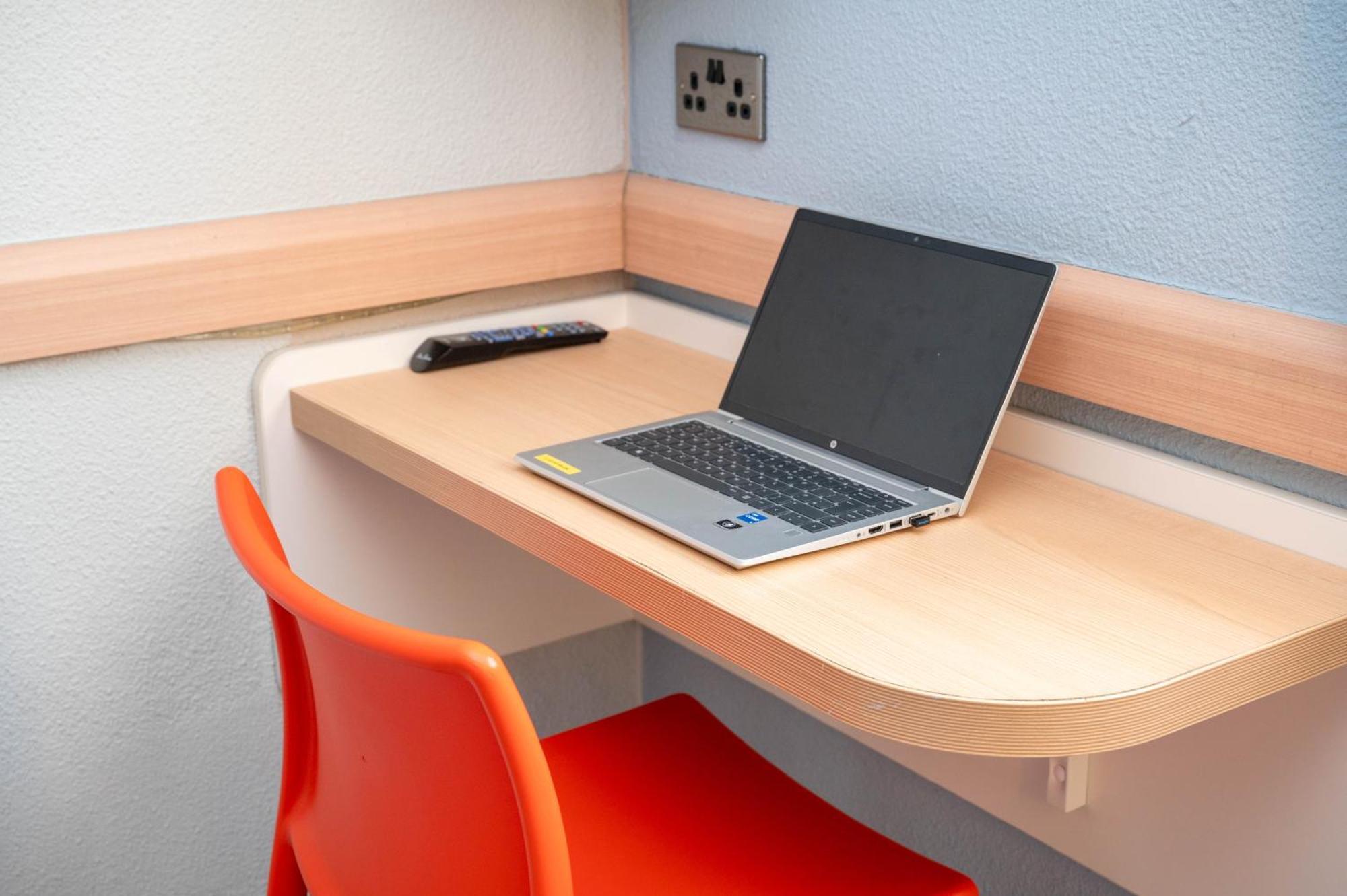 ibis budget London Barking Barking  Bagian luar foto
