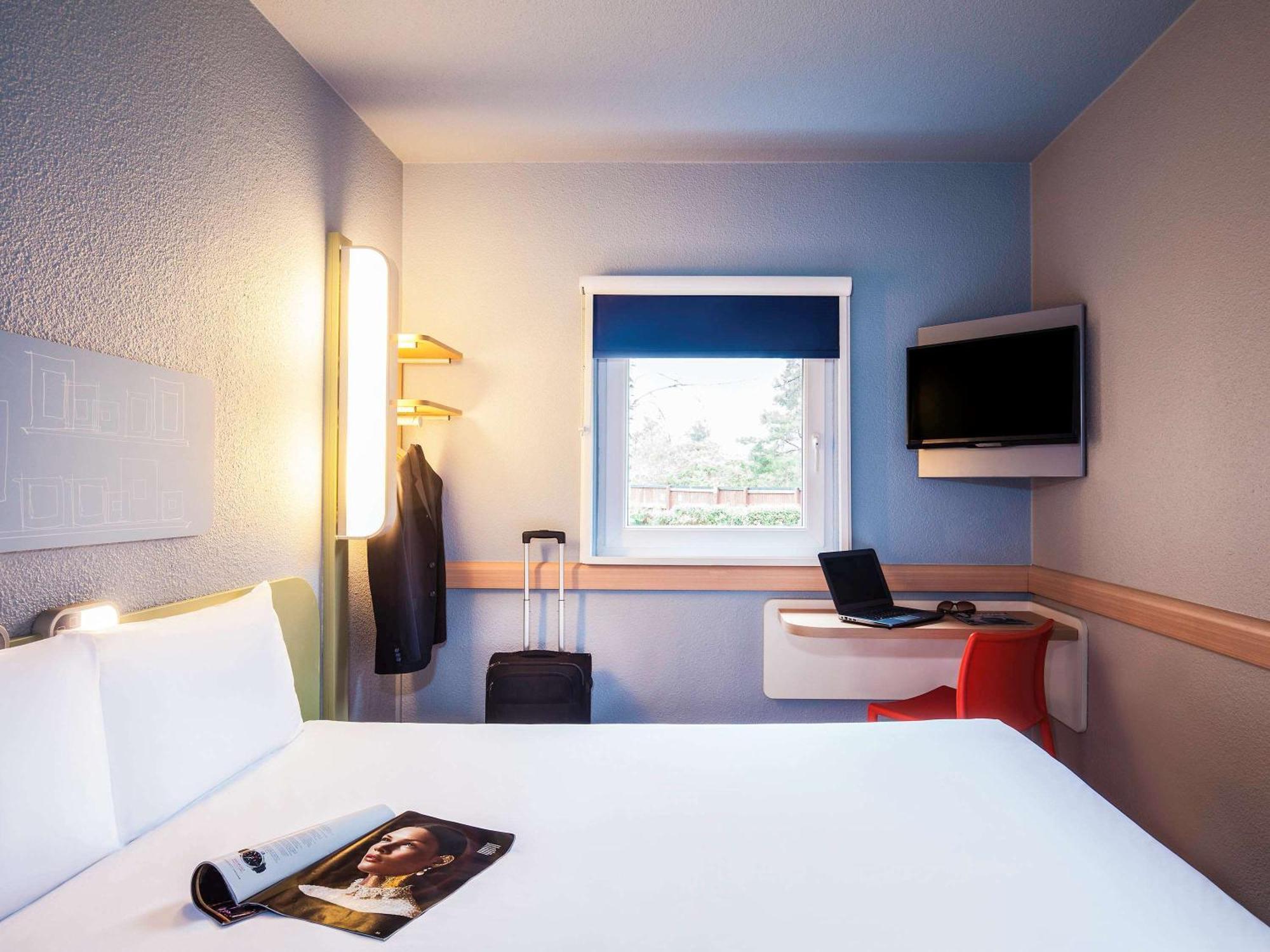 ibis budget London Barking Barking  Bagian luar foto